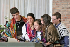 Ohav Kids Reading Torah 2